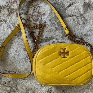 Tory Burch Kira Chevron Small Leather Camera Bag In Golden Sunset